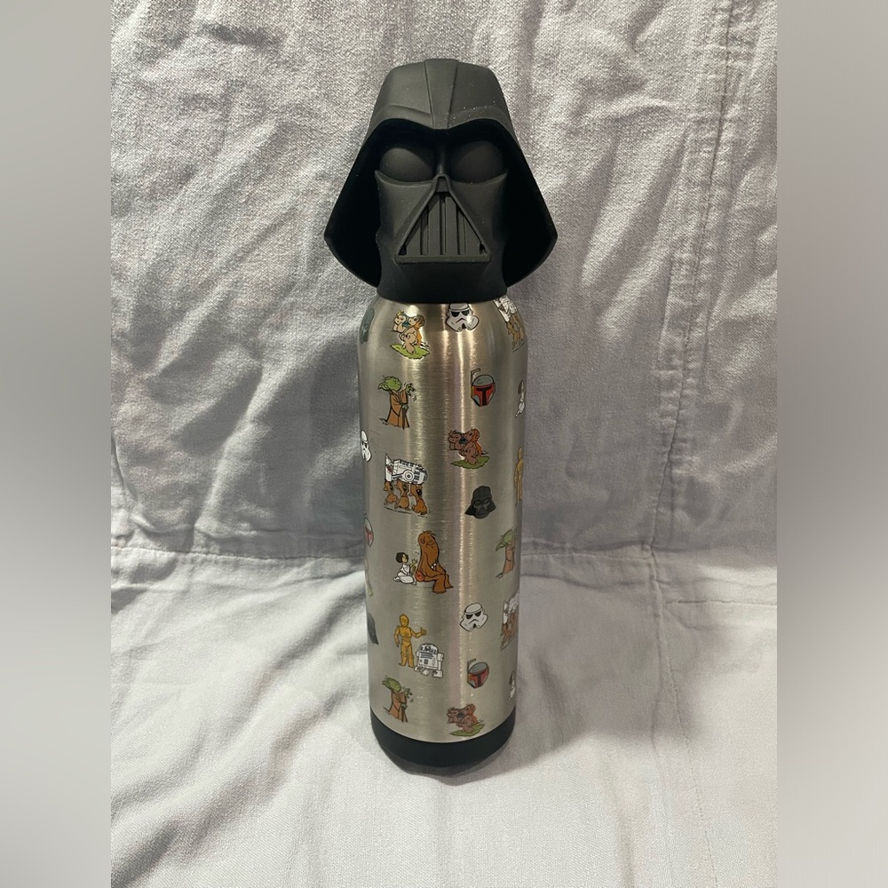 NEW Disney Star Wars Galaxy's Edge Darth‎ Vader Head 17oz Steel Water Bottle